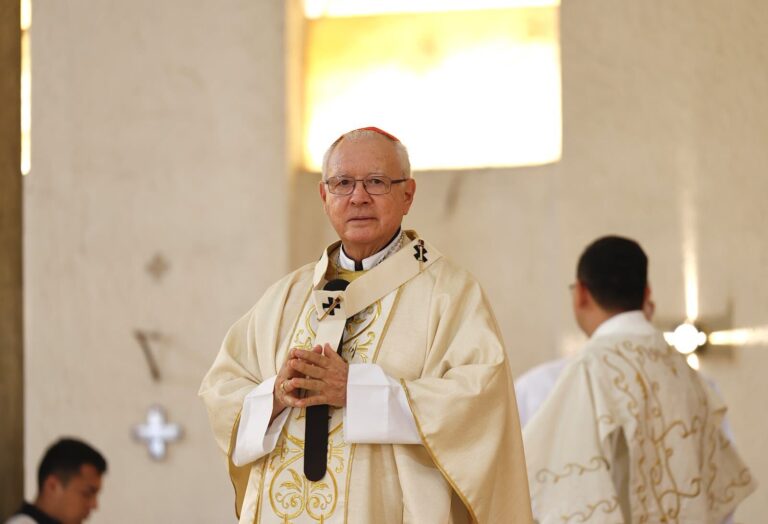 Cincuenta años sostenido por la fidelidad de Dios