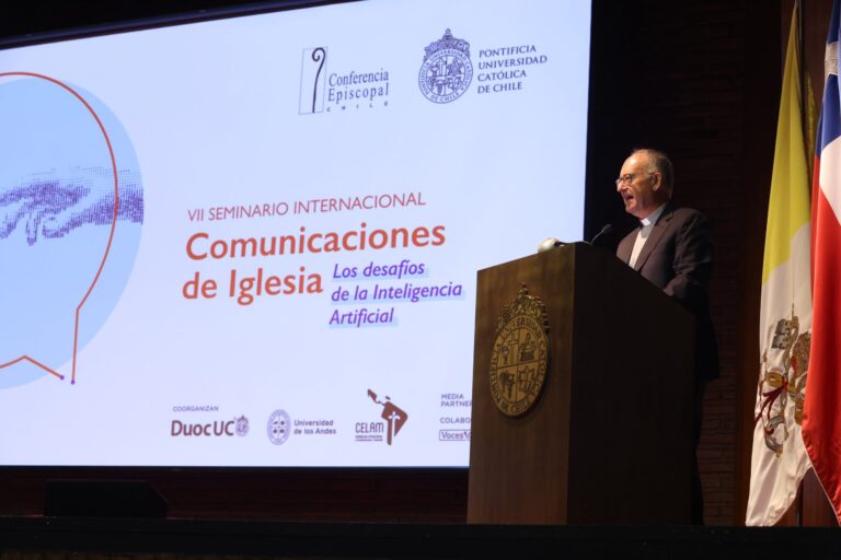 “¿Qué jóvenes dejaremos al futuro?”: Chomali y Spadaro invitan a repensar la comunicación en la era digital