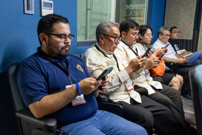 Universidad Anáhuac Mayab impulsa profesionalización de oficinas de prensa de la Iglesia en México