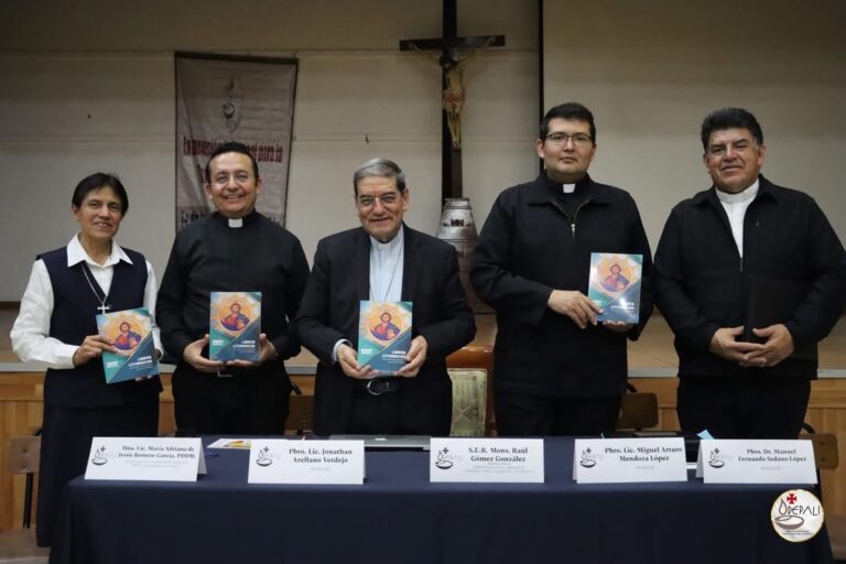 “No somos dueños de la misión”: Mons. Raúl Gómez llama a servir con humildad en el Congreso Nacional de Liturgia