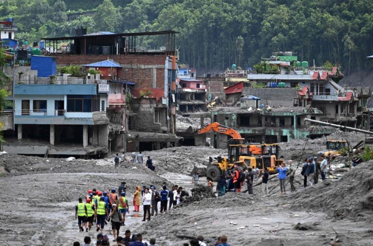 Nepal: ante la catástrofe, labores de rescate y atención de necesidades prioritarias