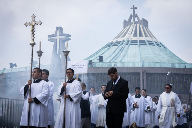 Basílica de Guadalupe abre el Año Jubilar por los 50 años de la dedicación del nuevo templo