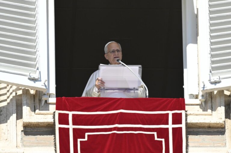 El Papa será hospitalizado este martes; obispos de México convocan a jornada de oración